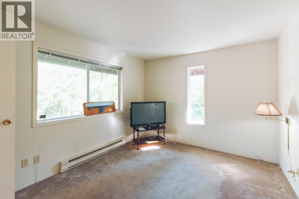 4981 Panorama Drive, Garden Bay, BC V0N1S0 Photo 4