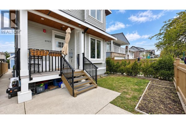 4985 Moss Street, Vancouver, BC V5R3T5 Photo 3