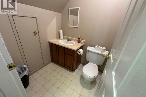 4994 Argyle St, Port Alberni, BC, photo 3