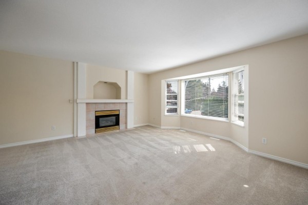 4995 202a Street, Langley, BC V3A1T6 Photo 5