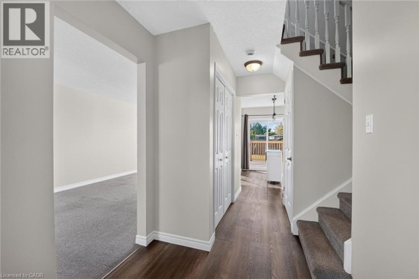 Bedroom - 4996 Greenlane Road, Beamsville, ON L3J0C1 Photo 5