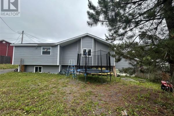 Bath (# pieces 1-6) - 49a Earle Street, Grand Falls Windsor, NL A2B1H4 Photo 5