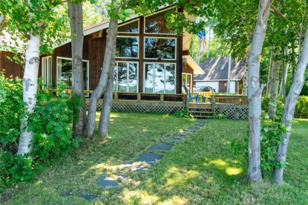 Living room - 4a Aspen Valley Lane, Glovertown South, NL A0G2L0 Photo 3