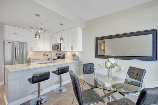 4th Floor 15350 16a Avenue, Surrey, BC V4A1S9 Photo 5