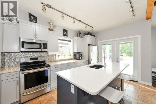 2pc Bathroom - #5, 17, 15065 Township Rd 470, Westerose, AB T0C1Z0 Photo 5