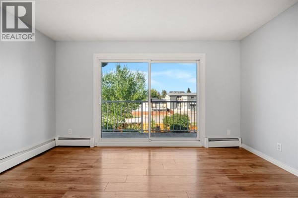 Laundry room - 5, 4328 75 Street Nw, Calgary, AB T3B2M8 Photo 4