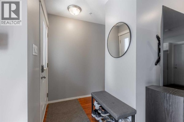 4pc Bathroom - 5, 635 6 Street S, Lethbridge, AB T1J2E4 Photo 2