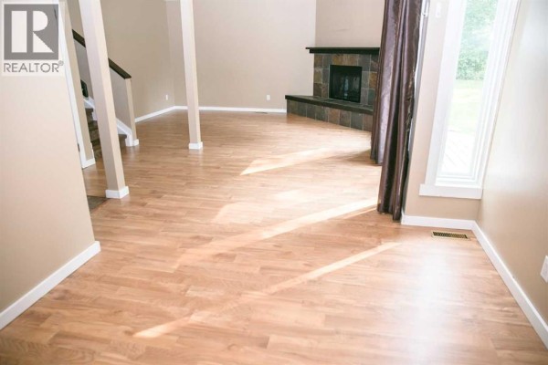 2pc Bathroom - 5, 8205 98 Street, Peace River, AB T8S1A2 Photo 5