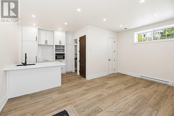 5 - 108 Enderby Road, Toronto, ON M4E2S5 Photo 2