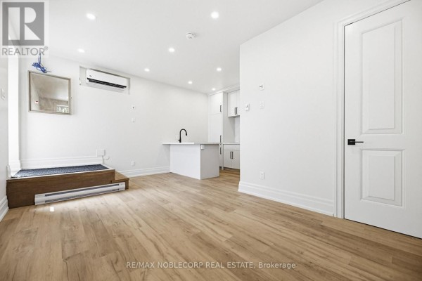 5 - 108 Enderby Road, Toronto, ON M4E2S5 Photo 4