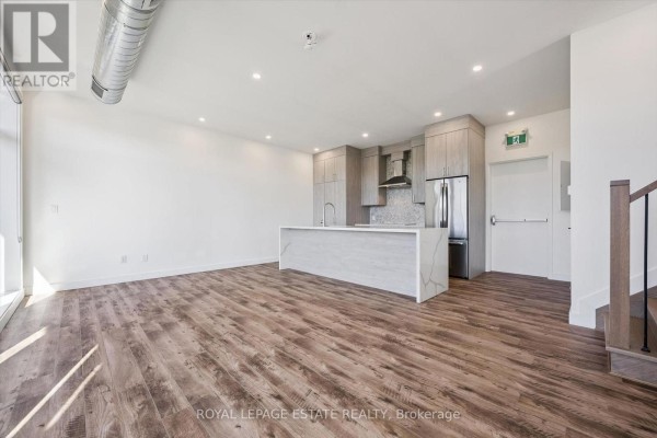 5 - 139 Thomas Street, Oakville, ON L6J3A9 Photo 5