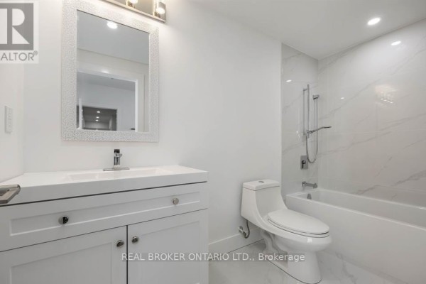 5 - 14 Hatfield Crescent, Toronto, ON M9W2R8 Photo 5