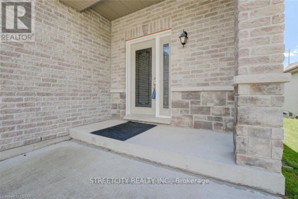 5 - 1430 Highbury Avenue N, London East, ON, photo 2
