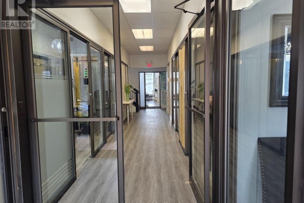 5 - 15221 Yonge Street, Aurora, ON L4G1L8 Photo 5