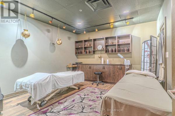 5 - 18 Corporation Drive, Brampton, ON L6S6B5 Photo 2