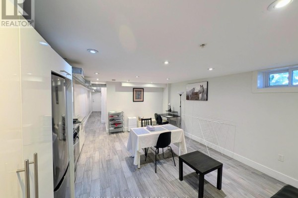 5 - 189 Sheridan Avenue, Toronto, ON M6H3M5 Photo 5