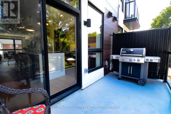 5 - 2 Brock Street S, Hamilton, ON, photo 3