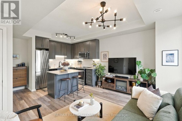 Living room - 5 - 24 Fieldway Road, Toronto, ON M8Z0E3 Photo 2