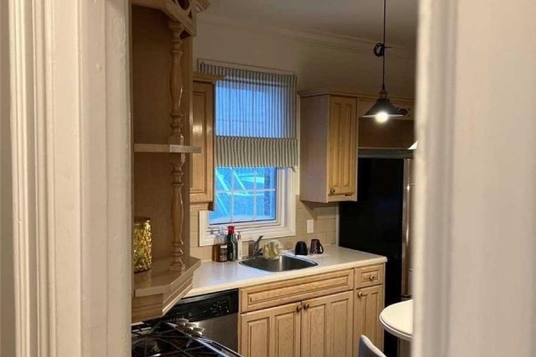 5 - 291 Ontario Street, Toronto, ON M5A2V8 Photo 3