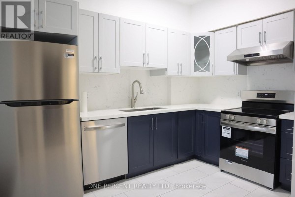 5 - 3055 Elmcreek Road, Mississauga, ON L5B4J9 Photo 5