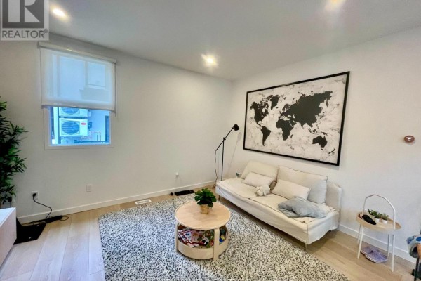 5 - 367 Howland Avenue, Toronto, ON M5R3C1 Photo 2