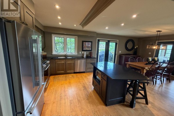 Foyer - Sandfield 5 W3 - 3876 Muskoka Road 118 W, Muskoka Lakes, ON P0B1J0 Photo 4