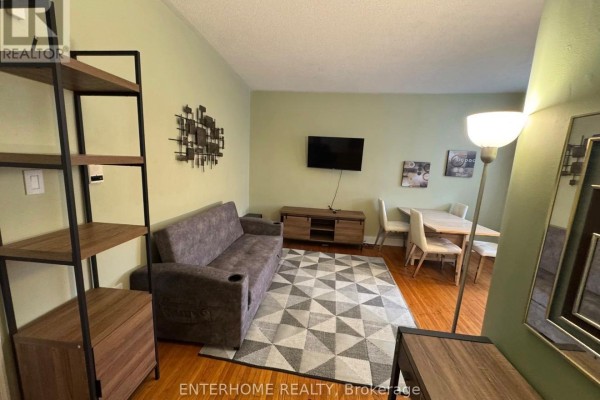 Living room - 5 - 51 Queen Street East Street, Brampton, ON L6W2G9 Photo 2