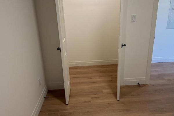 5 - 56 Hartley Avenue, Toronto, ON M6E4E9 Photo 5