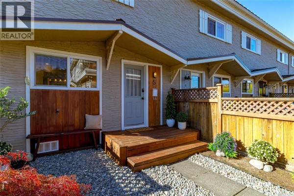 Bedroom - 5 10145 Third St, Sidney, BC V8L3B5 Photo 3