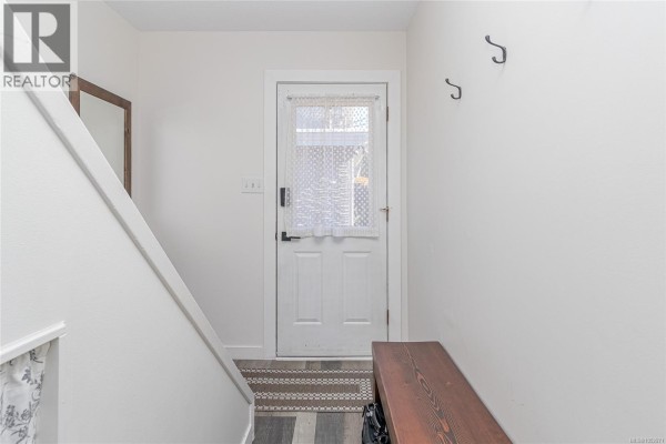 Patio - 5 10145 Third St, Sidney, BC V8L3B5 Photo 5