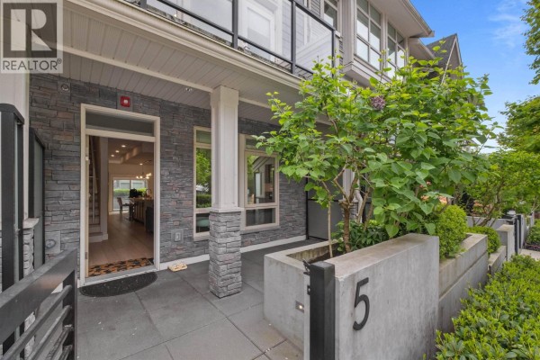 5 115 W Queens Road, North Vancouver, BC V7N2K4 Photo 2