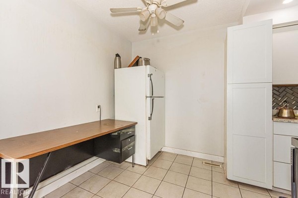 Bedroom 3 - #5 14205 82 St Nw, Edmonton, AB T5E2V7 Photo 5