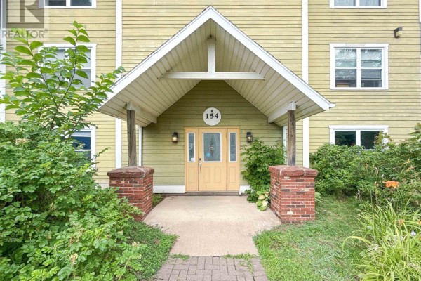 Bath (# pieces 1-6) - 5 154 Cumberland Street, Charlottetown, PE C1A5C4 Photo 5