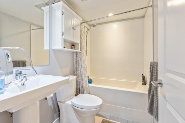 5 15938 27 Avenue, Surrey, BC V3Z0T2 Photo 5