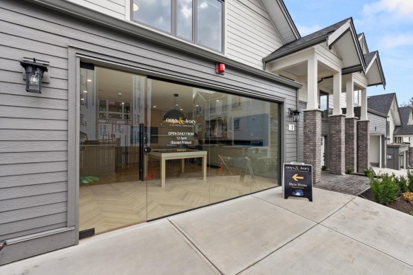 5 16358 90 Avenue, Surrey, BC, photo 2