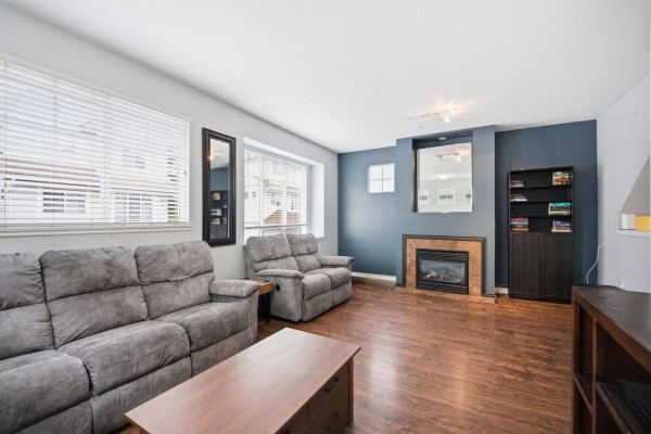 5 20582 67 Avenue, Langley, BC V2Y3B2 Photo 4