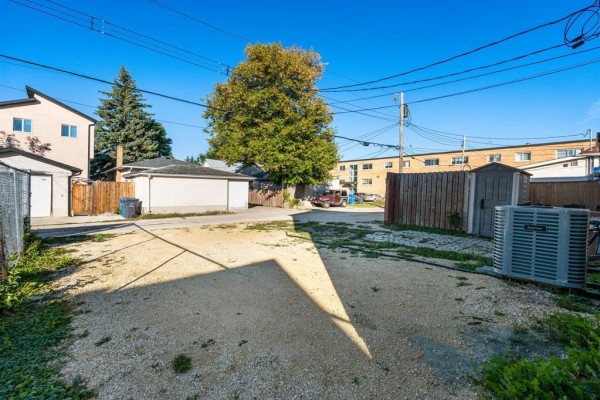 Kitchen - 5 223 Royal Avenue, Winnipeg, MB R2V1H6 Photo 3
