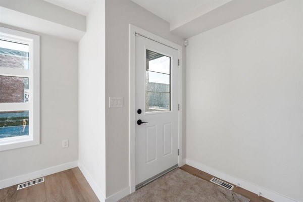 Foyer - 5 223 Royal Avenue, Winnipeg, MB R2V1H6 Photo 4