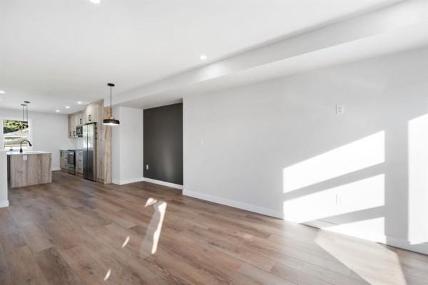 Primary Bedroom - 5 223 Royal Avenue, Winnipeg, MB R2V1H6 Photo 5