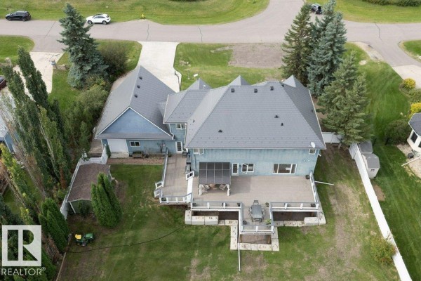 Den - 5-26106 Twp Road 532a, Rural Parkland County, AB T7Y1A3 Photo 5