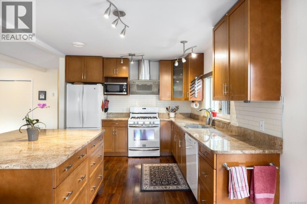 Kitchen - 5 3285 Ash Rd, Chemainus, BC V0R1K0 Photo 4