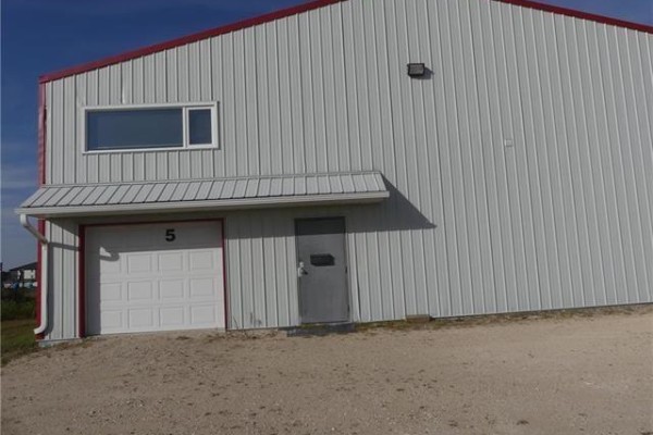 5 33 Tower Avenue, Steinbach, MB R5G0B8 Photo 2
