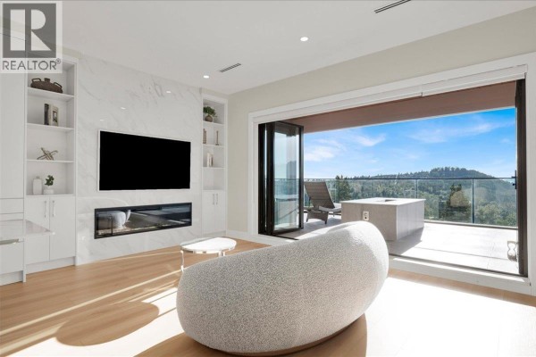 5 7275 Ridge Drive, Burnaby, BC V5A1B4 Photo 5