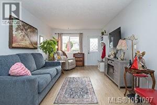Bathroom - 5 974 Dunford Ave, Langford, BC V9B2S3 Photo 3