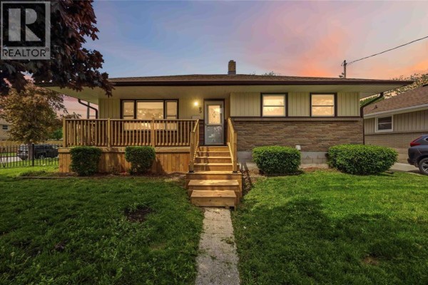5 Aberdeen Avenue, Sarnia, ON, photo 3