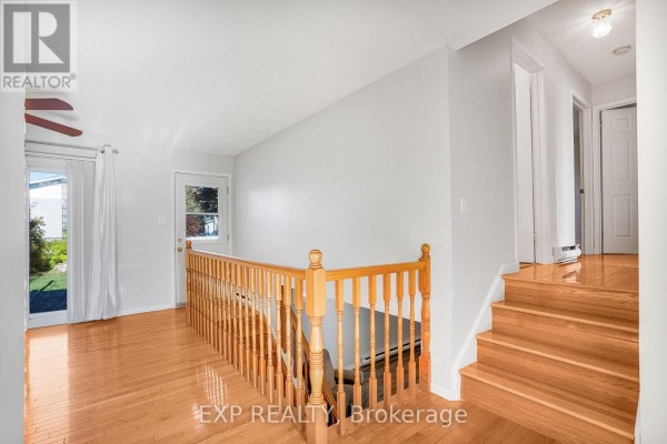 Living room - 5 Albert Street, Casselman, ON K0A1M0 Photo 5