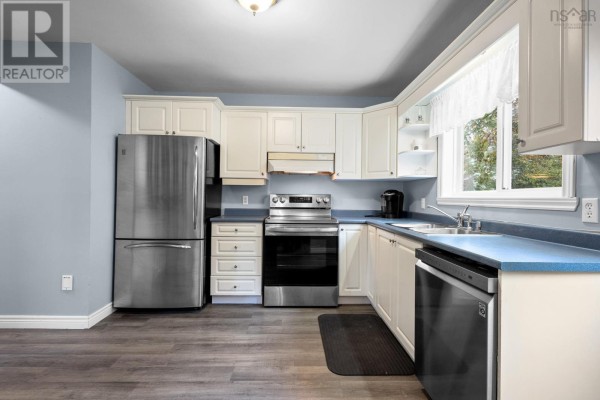 Dining room - 5 Ancona Place, Dartmouth, NS B2X3L1 Photo 2