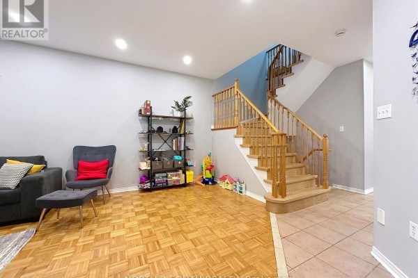 Family room - 5 Bellagio Crescent, Vaughan, ON L4K5J9 Photo 5