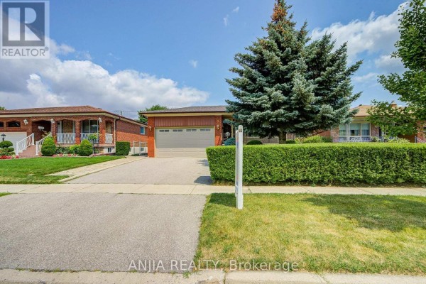 Family room - 5 Brantford Drive, Toronto, ON M1W1E2 Photo 2