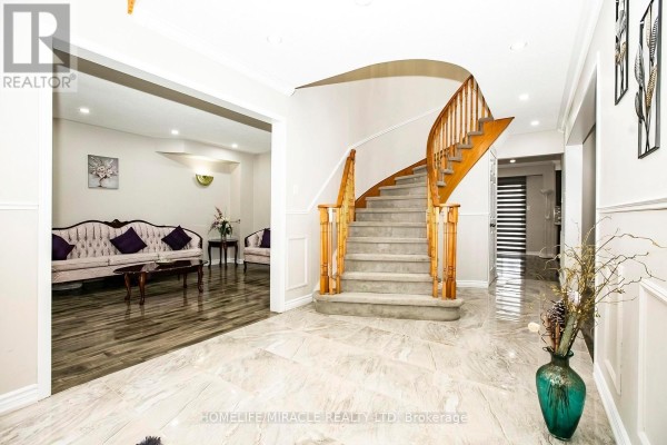 Family room - 5 Butlermere Drive, Brampton, ON L6Y4S1 Photo 4
